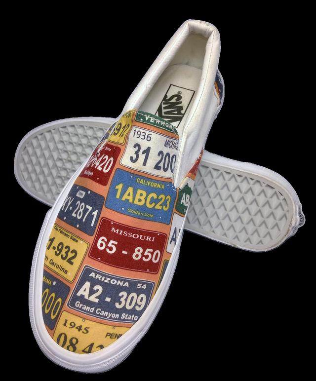 VANS ผ้าใบแบบสวม มือสอง สภาพเหมือนใหม่ จัดส่งฟรี! เก็บปลายทาง