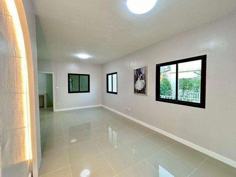 บางใหญ่หมู่บ้านพฤกษา64/2  คลองสาม คลองหลวงทาวน์เฮาส์ 2 ชั้น หลังมุม ตกแต่งใหม่พร้อมอยู่ บ้านสวย ทำเลดี ราคาน่ารัก 7