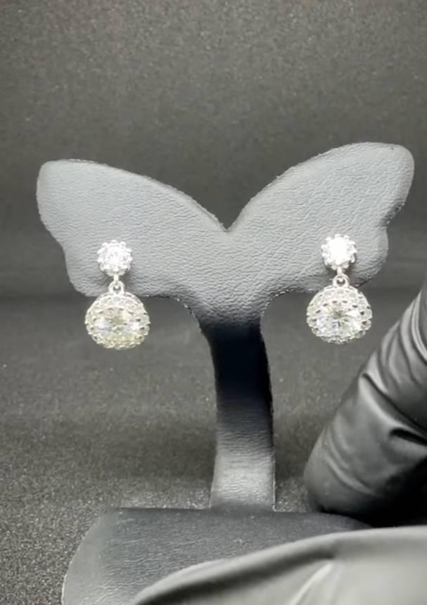 ต่างหูเพชรแท้ เพชรคัดสรรอย่างพิถีพิถัน ดีไซน์โดดเด่น งานผีมือละเอียดประณีต พร้อมใบรับรอง - ปุอามี่ Diamond Lap Rama2 (083-2469526)