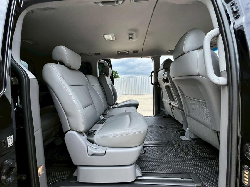 Hyunda H1 2.5 Elite ปี 18 รถสวย สภาพดี 11