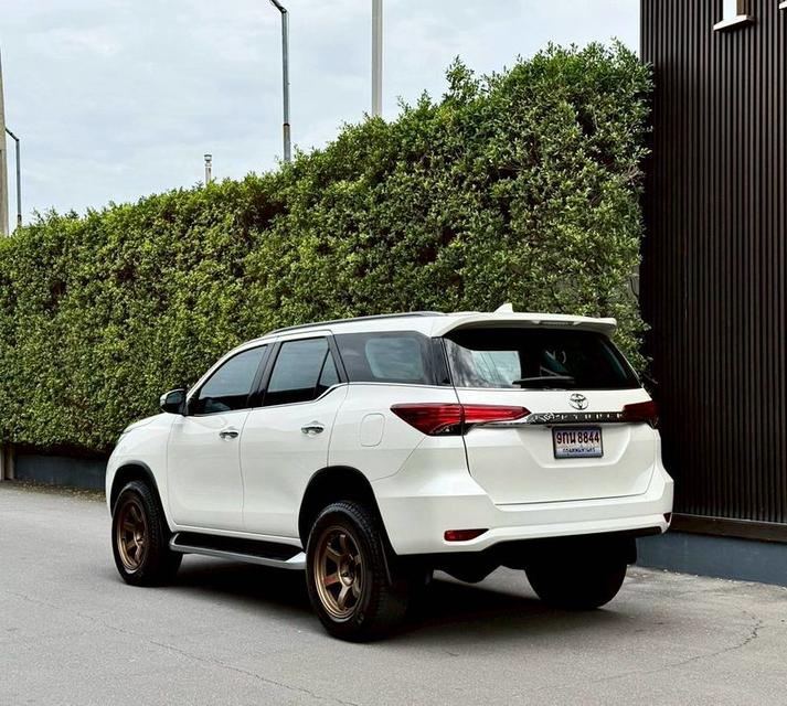 Toyota Fortuner 2.4 G