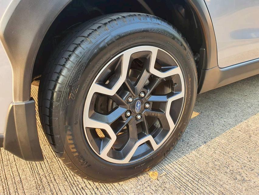 2016 Subaru XV 2.0 i-P MNC รถมืเดียว รูปที่ 8