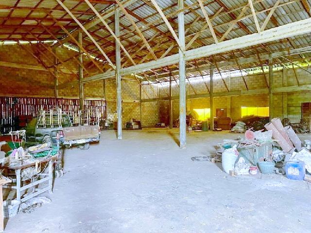 สถานีรถไฟราชบุรี 5.2 กม. โกดัง 900 ตร.ม.225 ตร.วา.1 นอน 1 น้ำ แม็คโคร ราชบุรี 1.0 กม. เหมาะสำหรับคลังสินค้า ศาลเจ้าพ่อหล