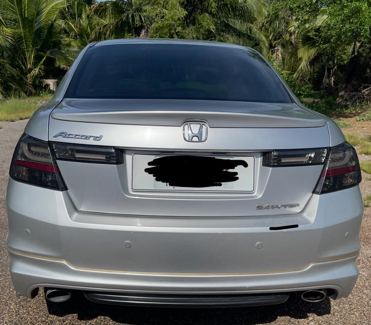 ชุดแต่งไฟหน้า, ไฟท้าย Honda Accord G8