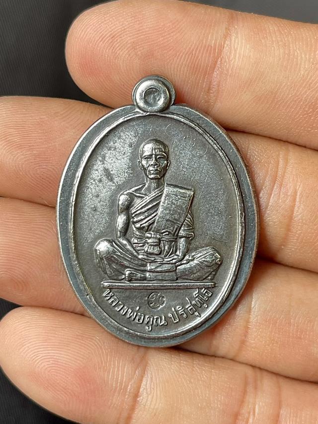 เหรียญหลวงพ่อคูณ รุ่นสร้างบารมี ปี19 เนื้อเงิน ไม่ตัดปีก