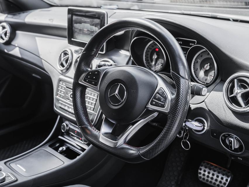 รหัสรถ 67GG2853 Mercedes Benz CLA250 AMG 2015  12