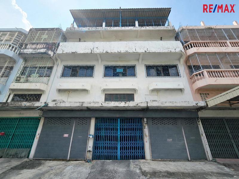 ขายอาคารพาณิชย์ 3.5 ชั้น 3 คูหา พระราม 2 ซอยสะแกงาม 35/3 พื้นที่ใหญ่ เหมาะทำธุรกิจ 1