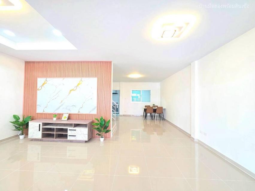 หมู่บ้านราชพฤกษ์ ฉลองกรุง 7