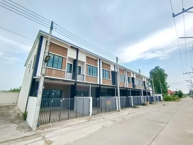 บ้านใหม่มือ 1 สไตล์โมเดิร์น พร้อมอยู่ ธัญบุรี คลอง 8 3