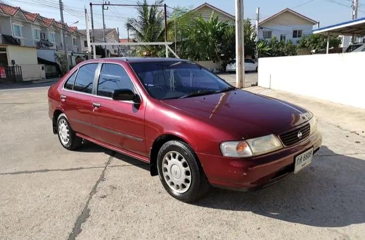 Nissan Sunny B14 สีแดง 3