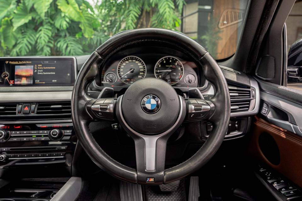 BMW X5 xDrive40e M Sport Plug-in Hybrid ปี 2017📌รถเข้าใหม่! 𝗕𝗠𝗪 𝗫𝟱 𝟰𝟬𝗲 ปลั๊กอินราคาดี พร้อมส่งมอบบ 💐 4