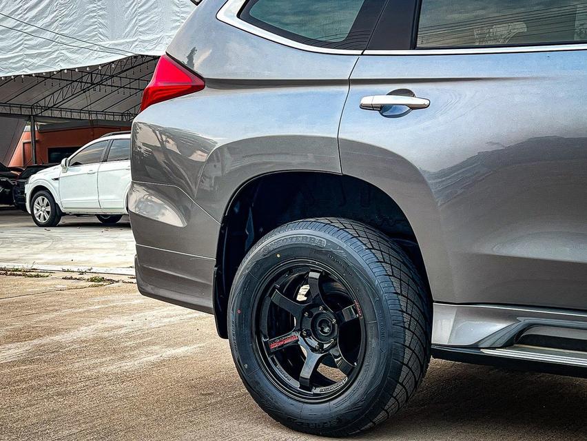 ขาย Mitsubishi Pajero 2.4GT ปี17 17