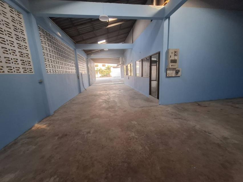 ขายบ้านสวน 2 หลัง พร้อมโกดัง 1 หลัง (หลังบ้านติดน้ำ) ซอยบางแวก 120 กรุงเทพ 17