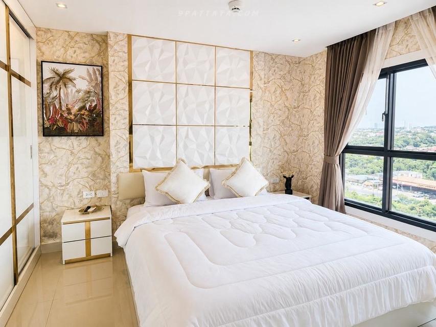 For Rent — Top-Floor Corner Condo at The Blue Residence, PattayaBeautiful corner condo for rent at The Blue Residence, Pattaya. Top-floor unit 5