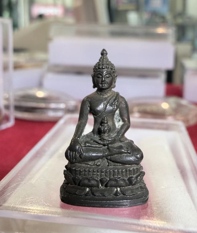 พระชัยวัฒน์นเรศวรเมืองงาย เนื้อนวะโลหะ ปี2512