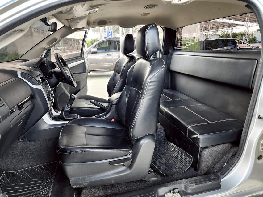  ISUZU D-max Space Cab 1.9L M/T  ปี 2019 10