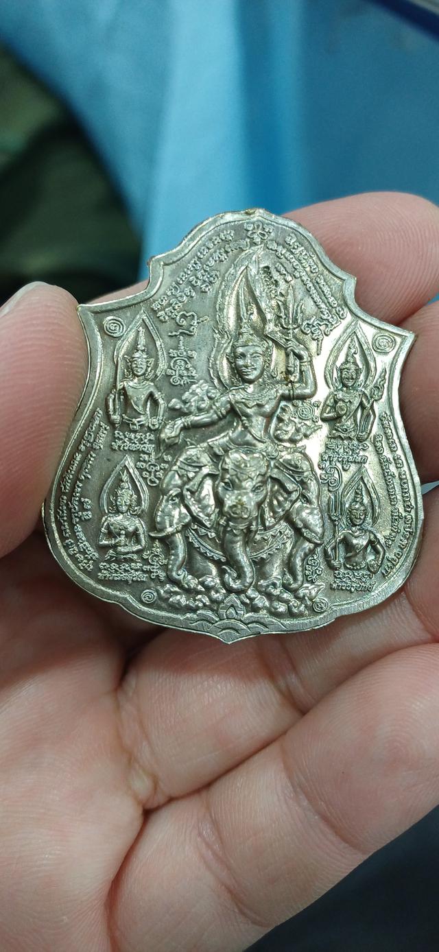 เหรียญมหาเทพชุมนุม เนื้อเงิน (พระอาจารย์ติ๊ก) พระอาจารย์สุรศักดิ์ ถาวโร วัดดาวดึงษ์ จ.ปทุมธานี รูปย่อยที่ 3