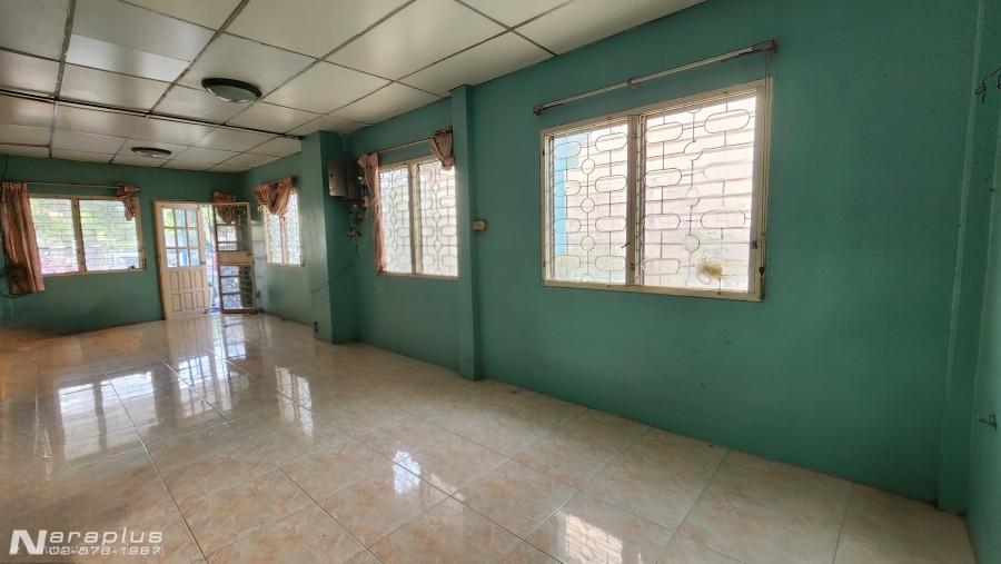 68050668 : ขายบ้านแฝด 2 ชั้น บนเนื้อที่ขนาด 34 ตารางวา หมู่บ้านสราญรมย์ ติดถนนเกษตร-นวมินทร์ บึงกุ่ม กรุงเทพฯ 7