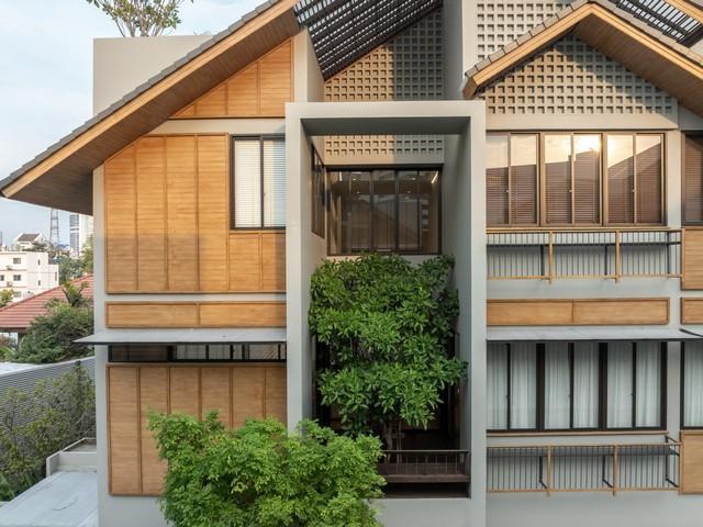 ให้เช่าบ้านเดี่ยว4ชั้น5นอน620ตร.ม.ย่านวิภาวดี20ลาดพร้าวจตุจักร Pool Villa พร้อมลิฟท์ส่วนตัวอดรถ 6 คัน ใกล้ BTS ห้าแยกลาดพร้าว / หมอชิต และ MRT ลาดพร้า 7