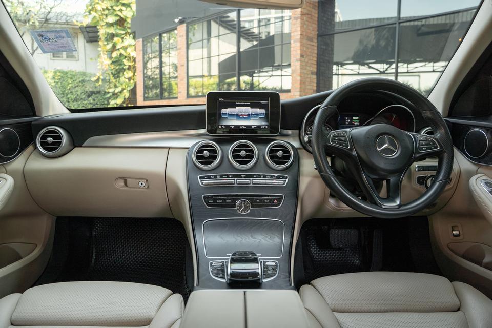 📌เข้าใหม่! ผ่อนชิลล์ 11,xxx/เดือน “Mercedes-Benz C350e Avantgarde Plug-in Hybrid” ปี2018 รูปที่ 3