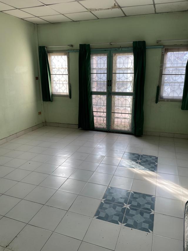 ขายทาวน์เฮาส์ 2 ชั้น 20 ตรว หมู่บ้านไฟน์โฮม 3 ใกล้รถไฟฟ้าสายสีชมพู ห้างแฟชั่น รพ สินแพทย 5