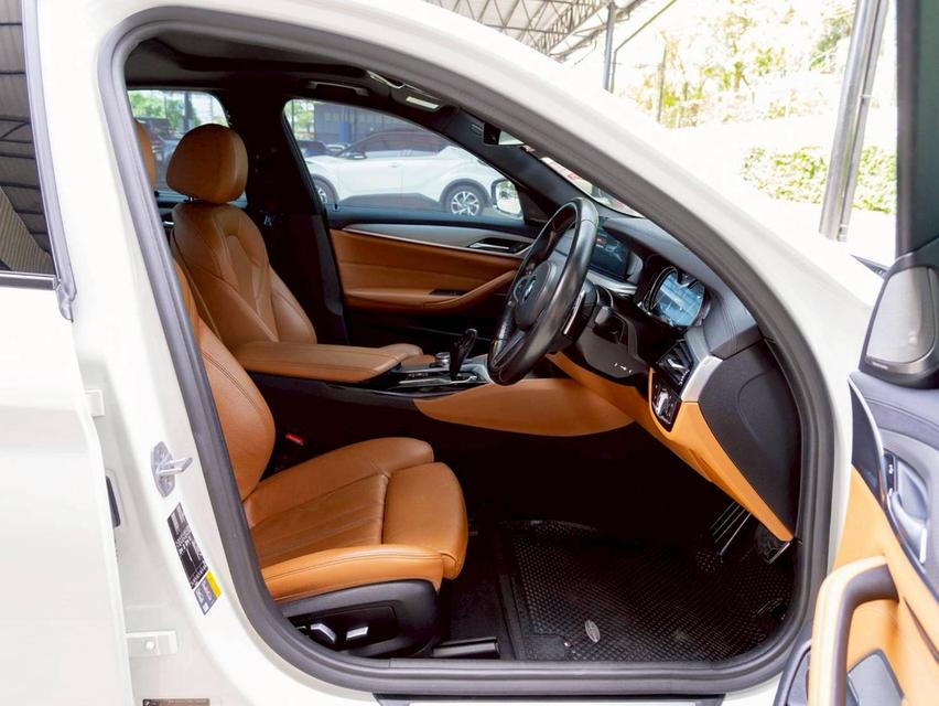 BMW 530e M Sport ปีจด 2019 ประกันเครื่องเกียร์3ปี /30,000 km. รูปที่ 12