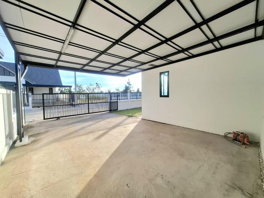 🏡 บ้านเดี่ยวชั้นเดียวสไตล์นอร์ดิก ทำเลเด่น ใกล้ตลาด บ้านนอกโครงการ พร้อมหลังคาโรงรถ 2