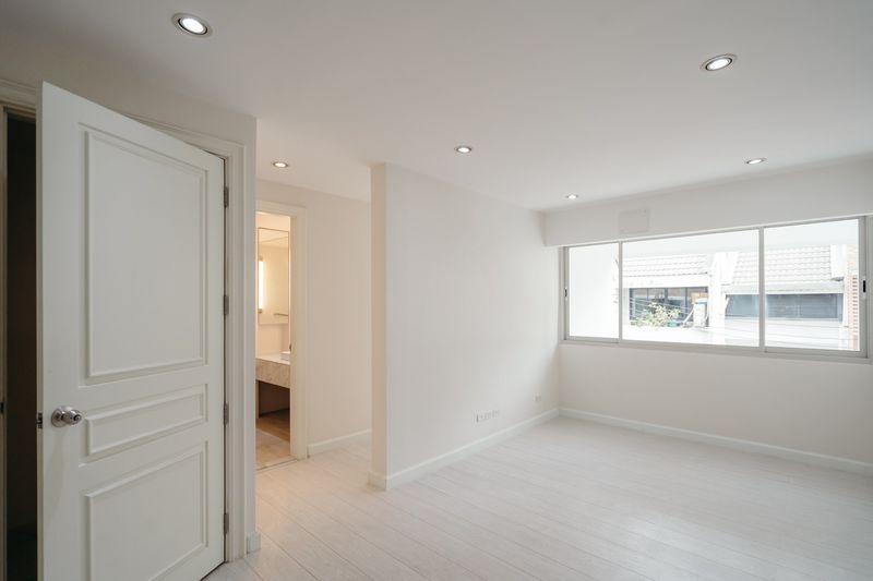 ขาย Townhome 3 ชั้น 48 ตรวา ซอยสุขุมวิท 15 ทำเลดี เพียง 1 นาทีถึง โรงเรียนนานาชาติ NIST และ 5 นาที ถึง BTS อโศก 17
