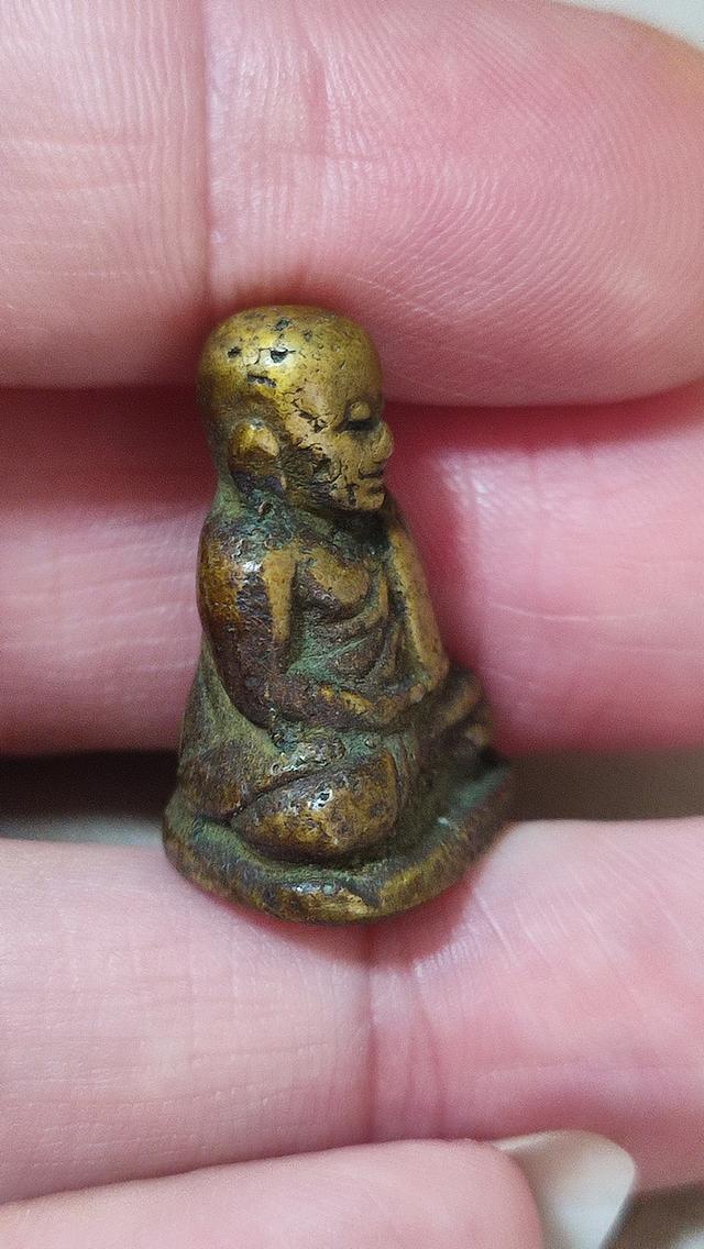 พระเครื่องเนื้อเก่า พระบ้าน 4