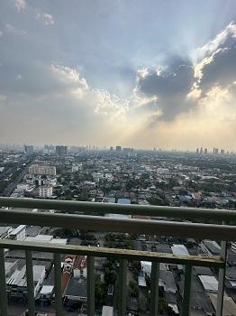 คอนโดวิวสวย ชั้น 32 ใกล้ทางด่วน! ลงทุนง่าย ปล่อยเช่าก็คุ้มแน่นอน 3