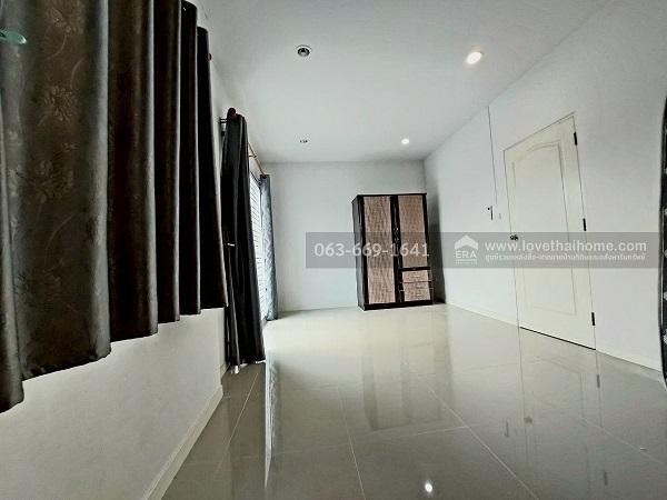 ขายทาวน์เฮ้าส์ หมู่บ้านพิศาล สุวรรณภูมิ 2/1 (บางโฉลง) พื้นที่ 18.5 ตร.ว. ทำเลดีเยี่ยม ใกล้สนามบินสุวรรณภูมิ บ้านสวย บรรยากาศสงบ พร้อมเข้าอยู่ 18