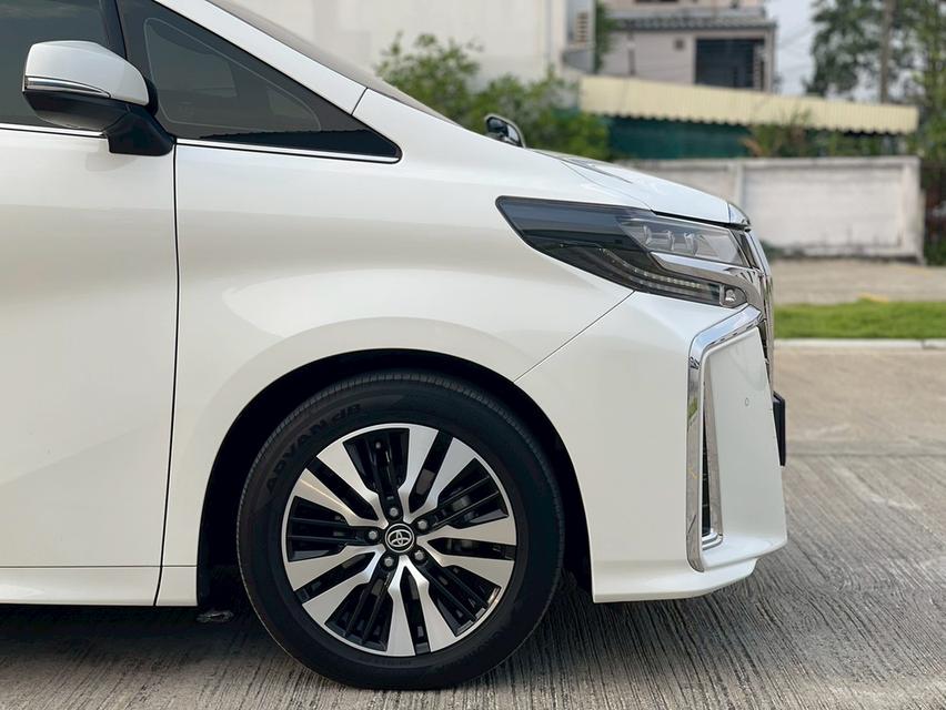  . Toyota Alphard 2.5 SC Package MNC 2020 จด 2021 • Mileage: 65,000 km 10