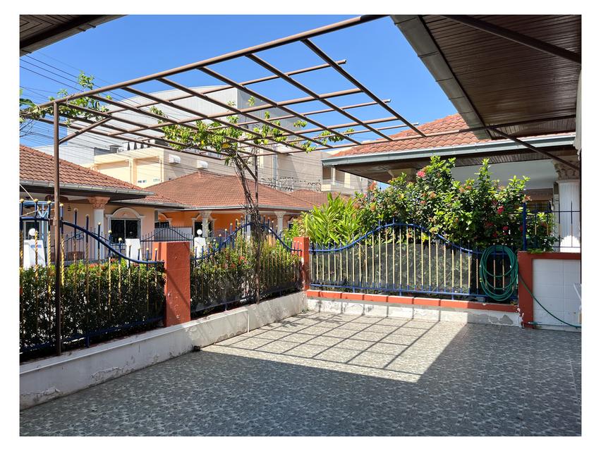 บ้านเดี่ยวให้เช่าพื้นที่กว้าง 64 ตารางวา 12