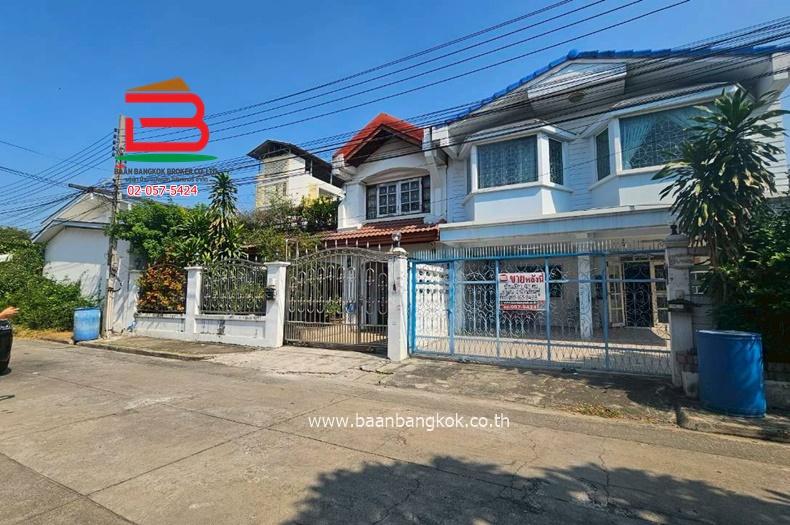 ขายบ้านแฝด 2 ชั้น หมู่บ้านเคหะธนบุรี 1 (ใกล้โลตัสพระราม 2) เนื้อที่ 49 ตรว. แขวงแสมดำ เขตบางขุนเทียน 2