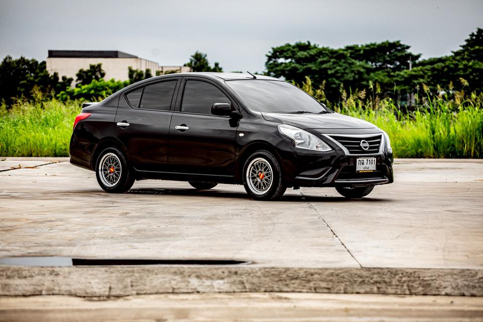 Nissan Almera 1.2E ปี 2015  สีดำ เกียร์ออโต้ 4