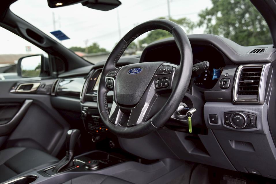 รหัสรถ CBL9507 FORD EVEREST 3.2 TITANIUM+ 4WD AT 2018 8