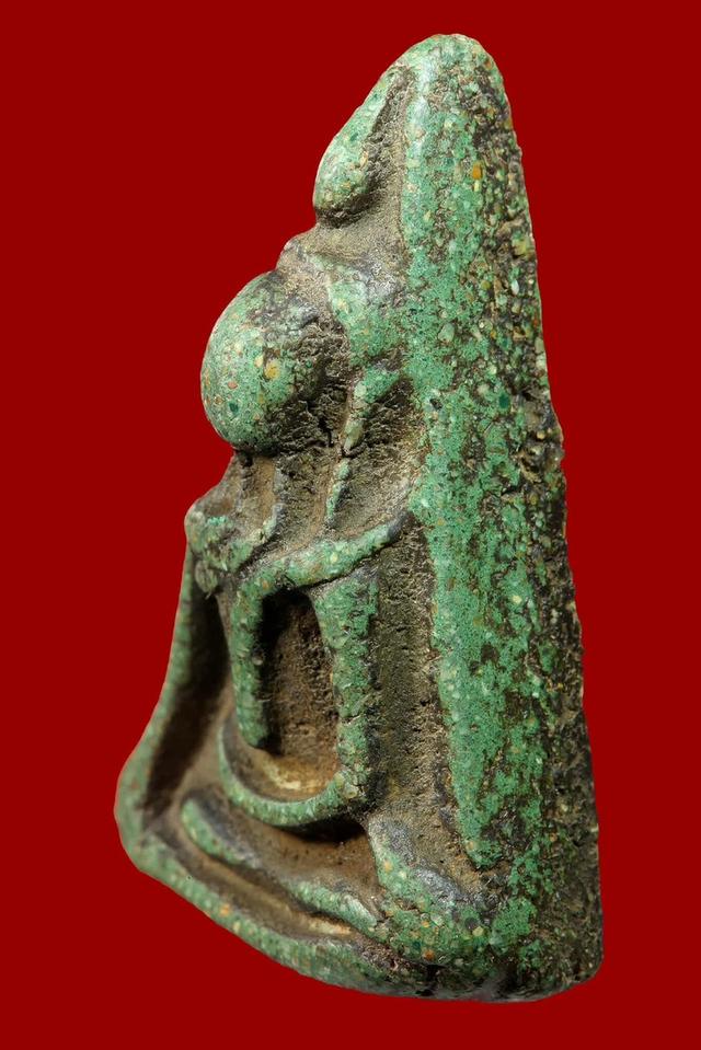 พระนางพญา เปิดให้บูชาค่ะ รูปย่อยที่ 2