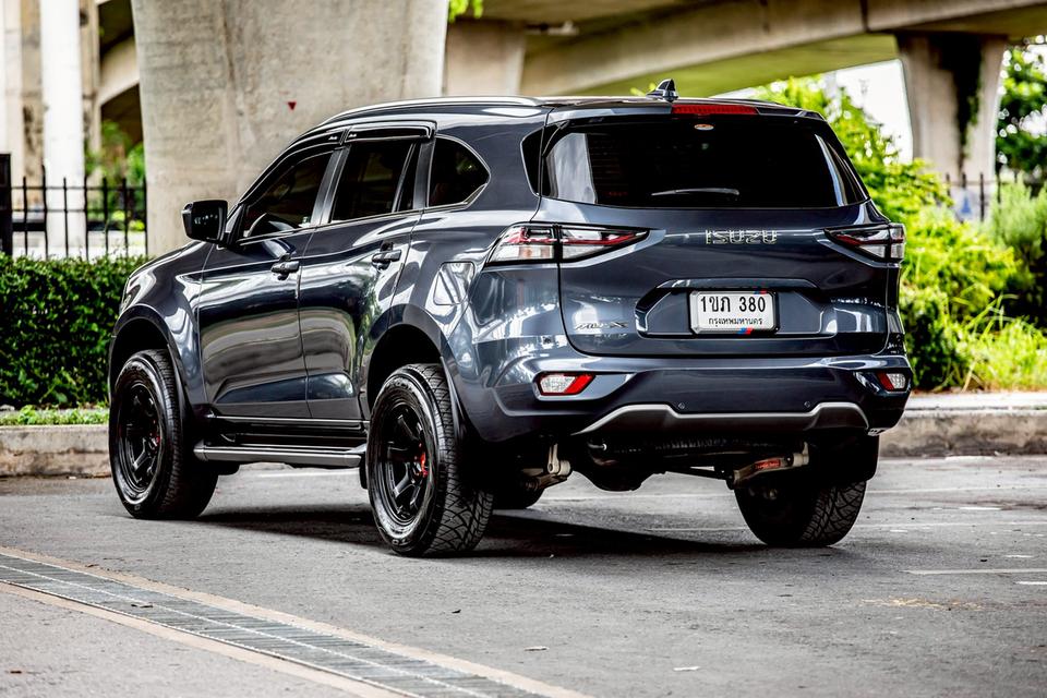 Isuzu Mu-X 3.0 ULTIMATE AT สีเทา ปี 2021 มือเดียวป้ายแดง 7
