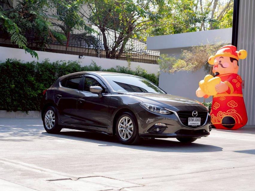 Mazda 3 2.0C ปี 2016 ♨️ #ประกันเครื่องเกียร์หลังการขาย3ปี / 30,000km. ♨️ รูปที่ 3