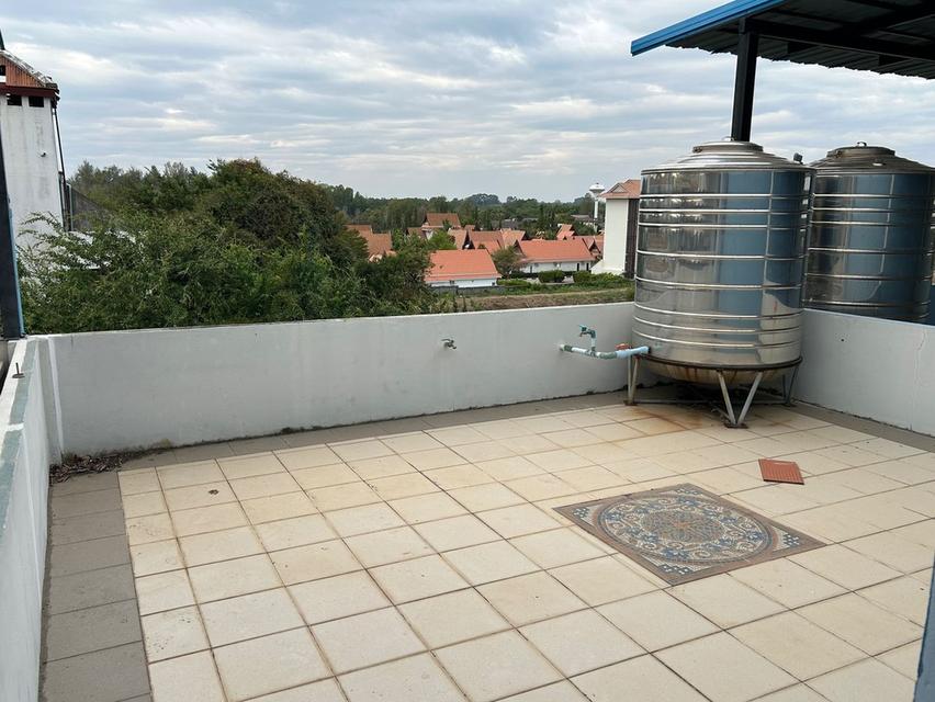 ทาวเฮ้าส์ 3 ชั้น มีดาดฟ้า หาดแม่รำพึง บ้านเพ ระยอง 16