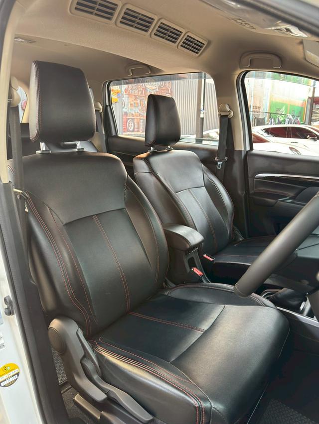 SUZUKI XL7 1.5 GLX ปี 2022 11