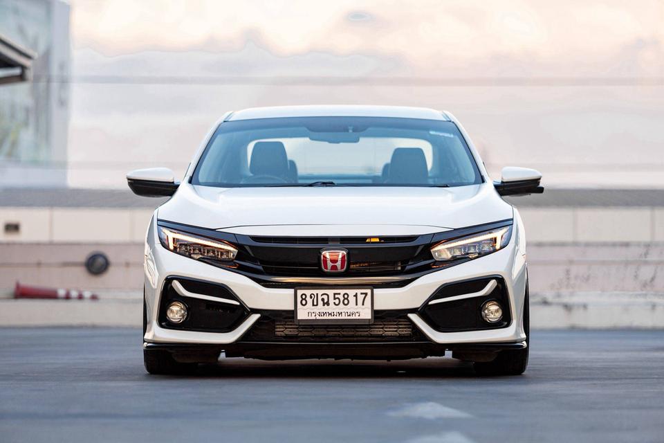 รถบ้านหน้าเดิมหลังเดิม Civic RS Turbo แต่งหล่อทั้งคัน ฟรีดาวน์Civic RS Turbo 2016 รูปย่อยที่ 3