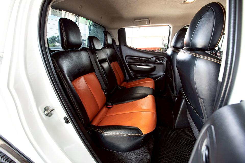 MITSUBISHI TRITON 2.4 MIVEC PLUS DOUBLE CAB ATHLETE ปี 2018 สีขาว ไมล์แท้ 55,147  13