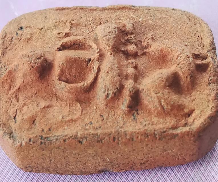 หลวงพ่อปาน พิมพ์ทรงไก่หางพวง (ไก่ผอม) รูปที่ 5