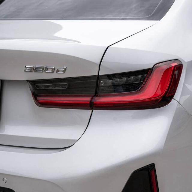 (แจ้งรหัสรถ 67GG3935) BMW 320d MSport LCi Look G20 2021 รูปที่ 18