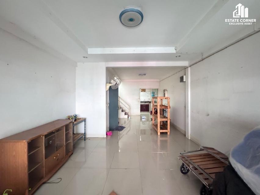 ขายทาวน์เฮ้าส์ หมู่บ้านอัญชลี สนามบินน้ำ ซอยนนทบุรี 42 (ตรงข้ามกองสลาก) . ราคา 1,900,000 บาท (สนใจคุยกันได้ค่ะ) . 3