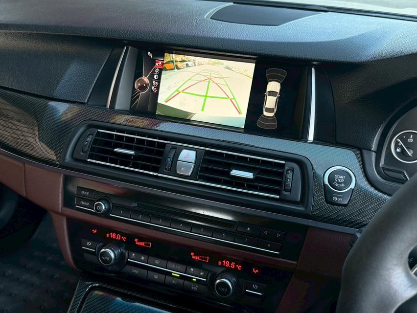 BMW SERIES 5, 528i M SPORTโฉม F10 ปี10-17 สีดำ เกียร์ออโต้ เครื่องเบนซิน M Sport LCi ปี 15 แท้ ปี2015(เลขไมล์ 154,745 km.) รูปที่ 11