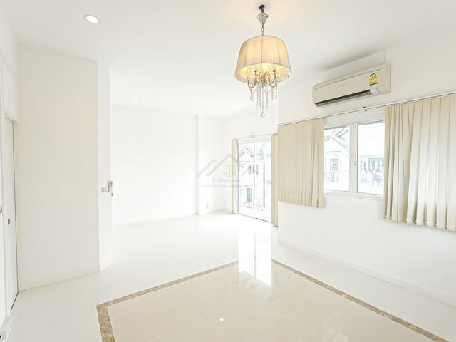 ขายทาวน์โฮม 4 ชั้น 627 ตรม. ซ.ลาดพร้าว 110 ใกล้รถไฟฟ้า สายสีเหลือง ( รีโนเวทใหม่ ) 6