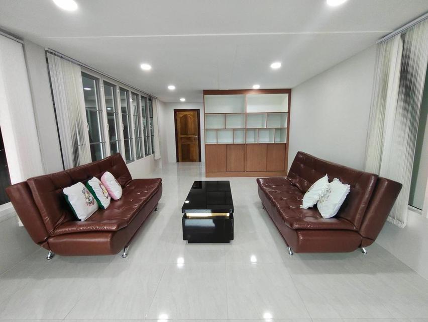 ขายบ้านเดี่ยวรีโนเวทใหม่สไตล์โมเดิร์นลักชัวรี่ หมู่บ้านเปรมฤทัย (Premruethai) ซอยรามอินทรา 46/1 ใกล้ Live Ramintra และรถไฟฟ้าสายสีชมพูสถานีคู้บอน 4