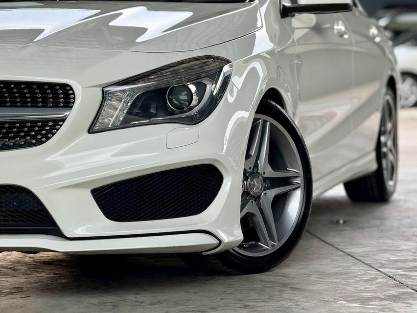 Benz E220 CDI ปี 2012